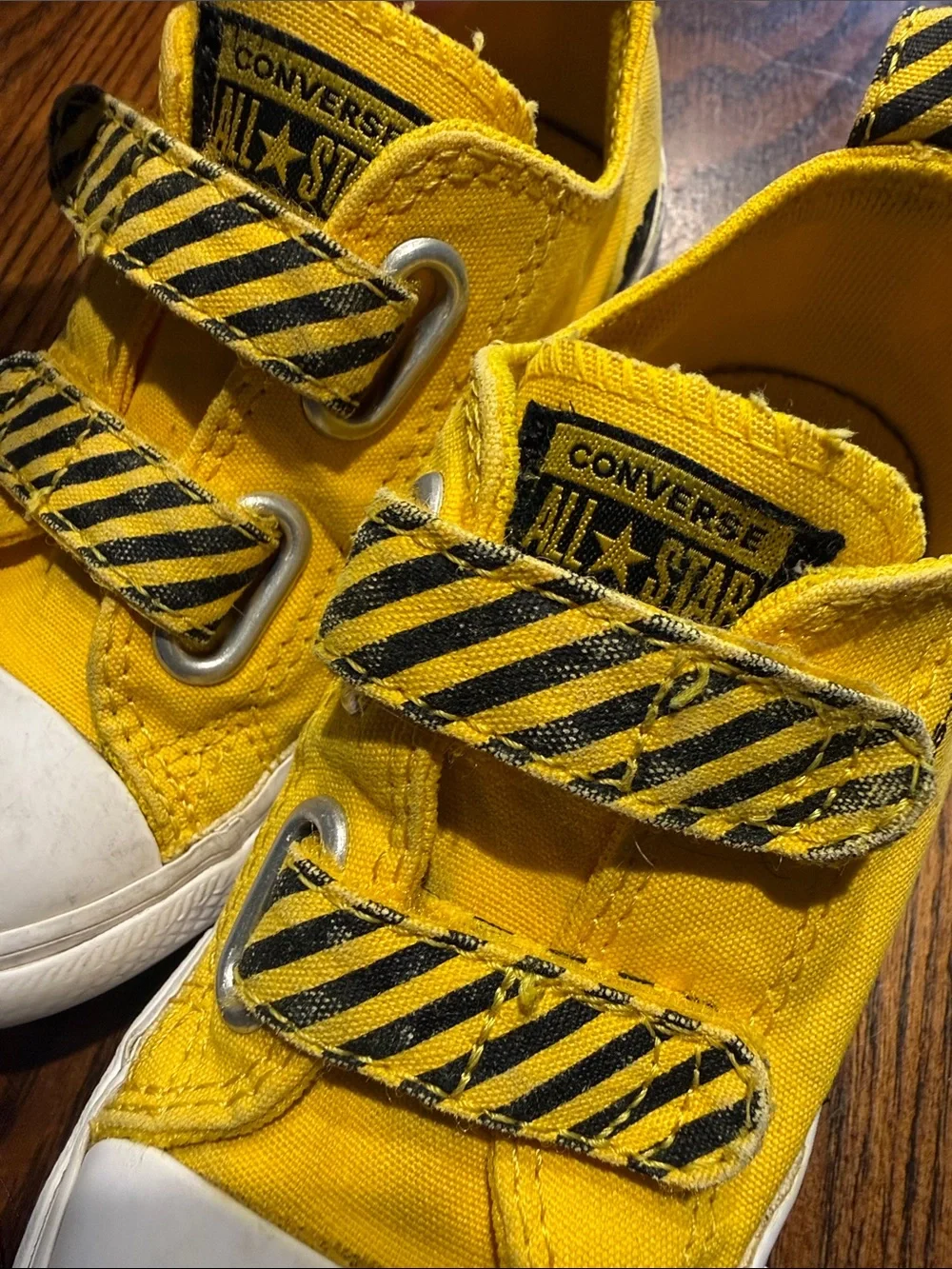 Converse Kids Yellow Canvas Low-Top Sneakers with Black-Striped Straps